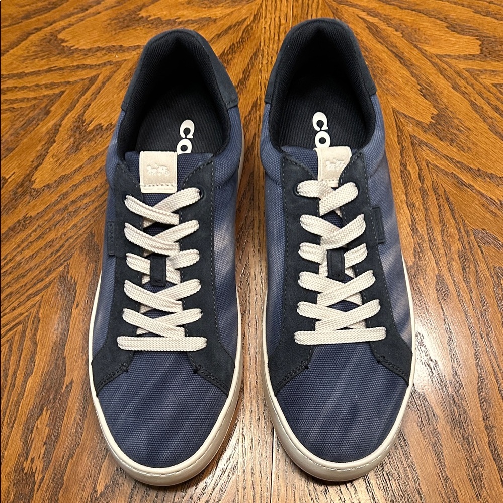 NWOB COACH Lowline Navy and White Canvas Sneakers with Suede Trim. Size 11